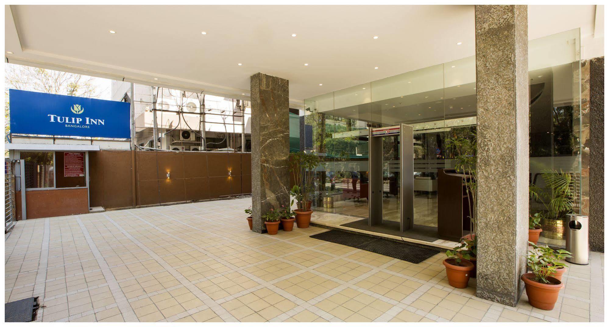 Tulip Inn Bangalore Bagian luar foto